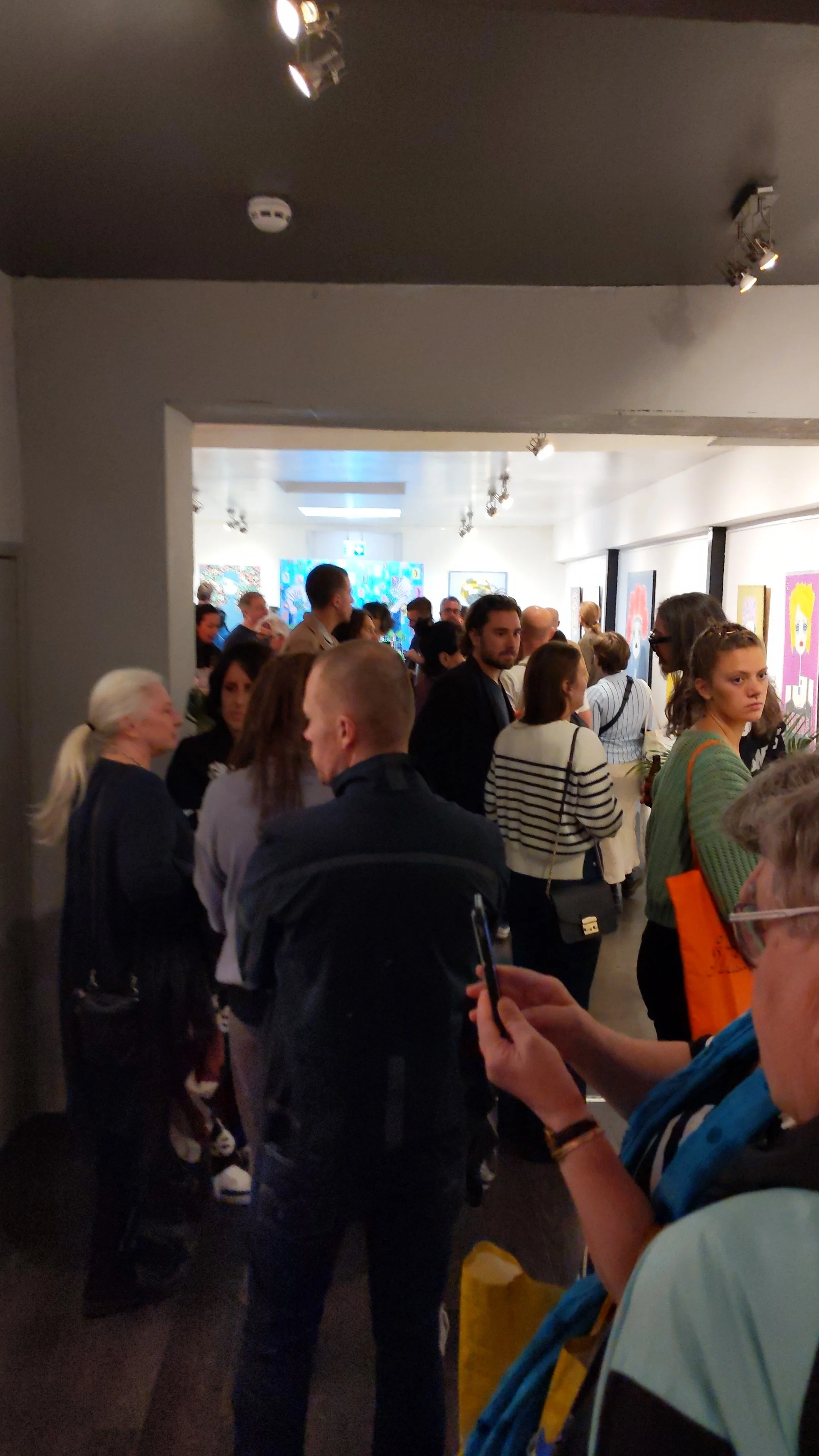 8 alo art artist london2.jpg