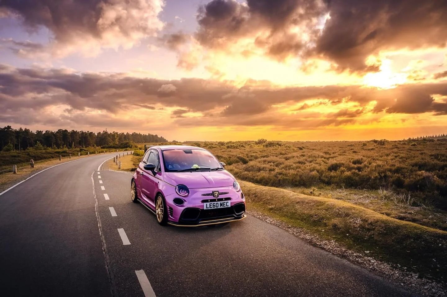 Something a bit different! Michelle&rsquo;s very vibrant Abarth  595 Scorpioneoro. We certainly won&rsquo;t miss this next year!

🚘 @that_pink_abarth 
📷 @bh1photography