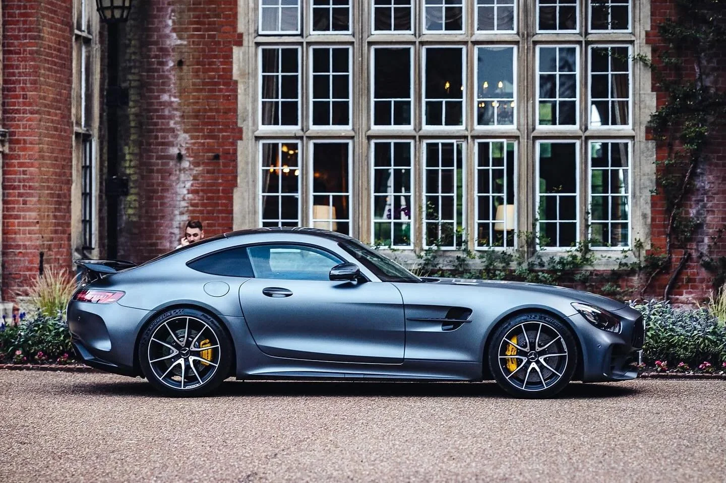 Great to have Phil with us again for 2026! I think everyone was a big fan of his AMG GTR.
📷 @bh1photography