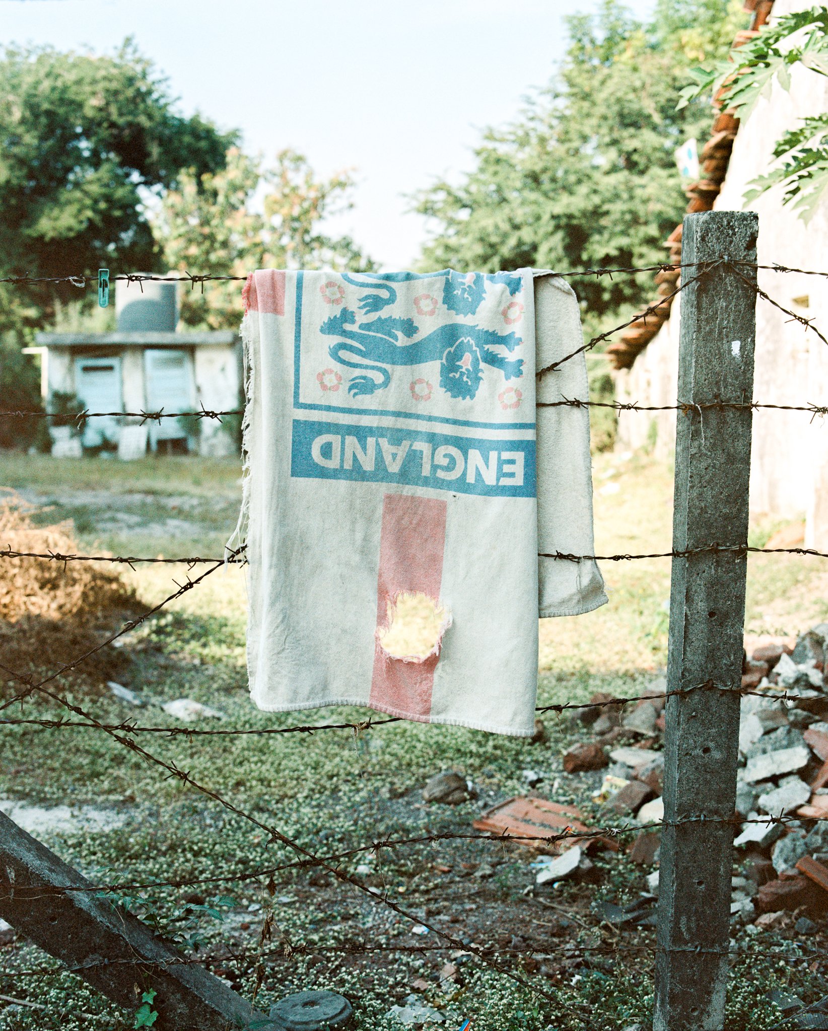 Abandoned flag, Karadi