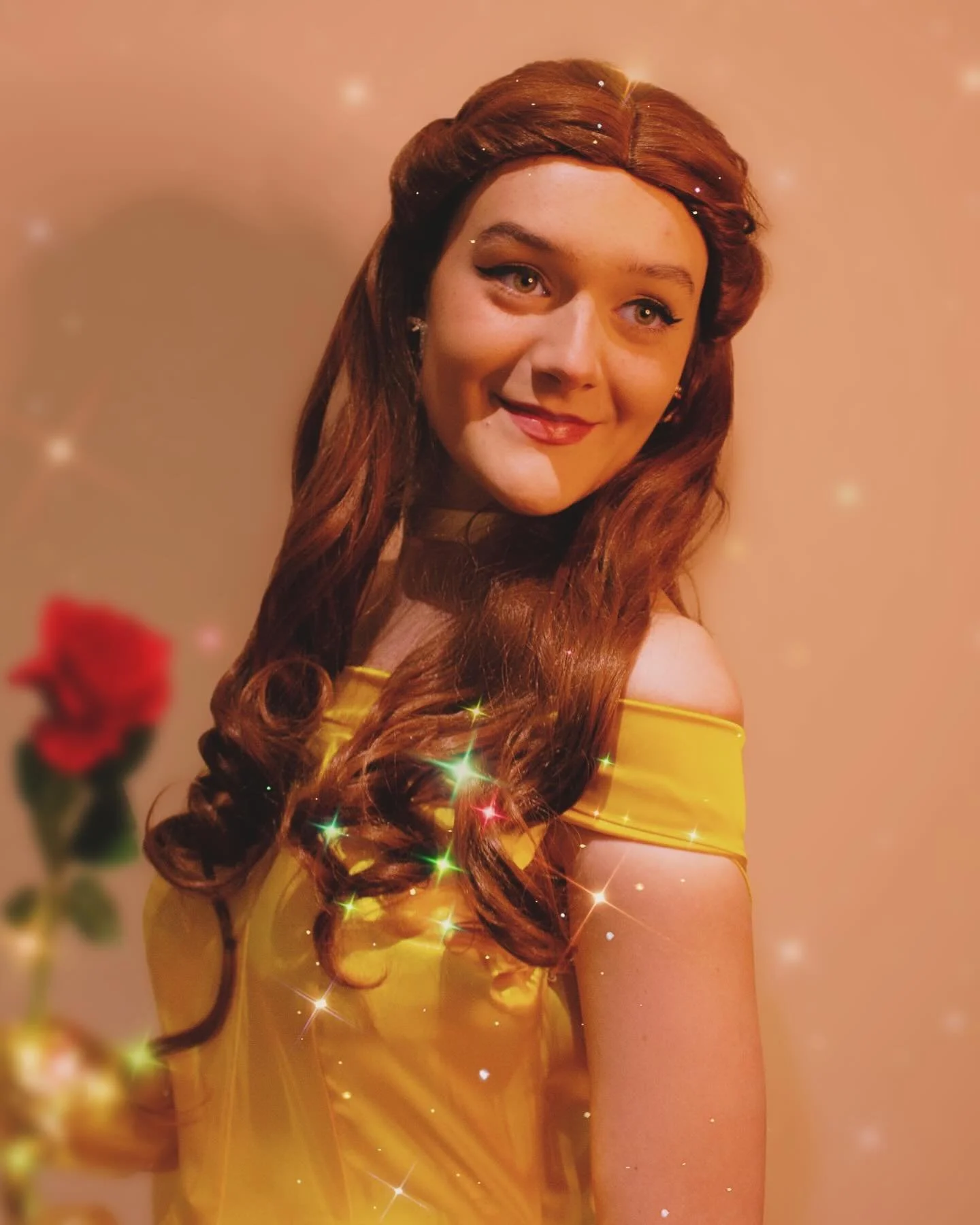 Sorry for the confusion about the princesses, the wonderful Belle is attending!🌹
Get ready for a royally enchanting adventure at Play-tropolis this Bank holiday!💜
Join us for another magical princess party with the, Princess and the frog, the Sno