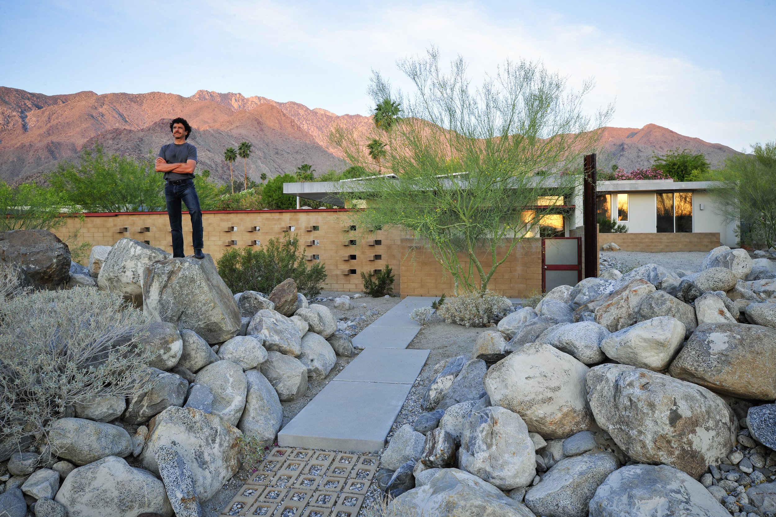 LOD on rocks_JSP7205.jpg
