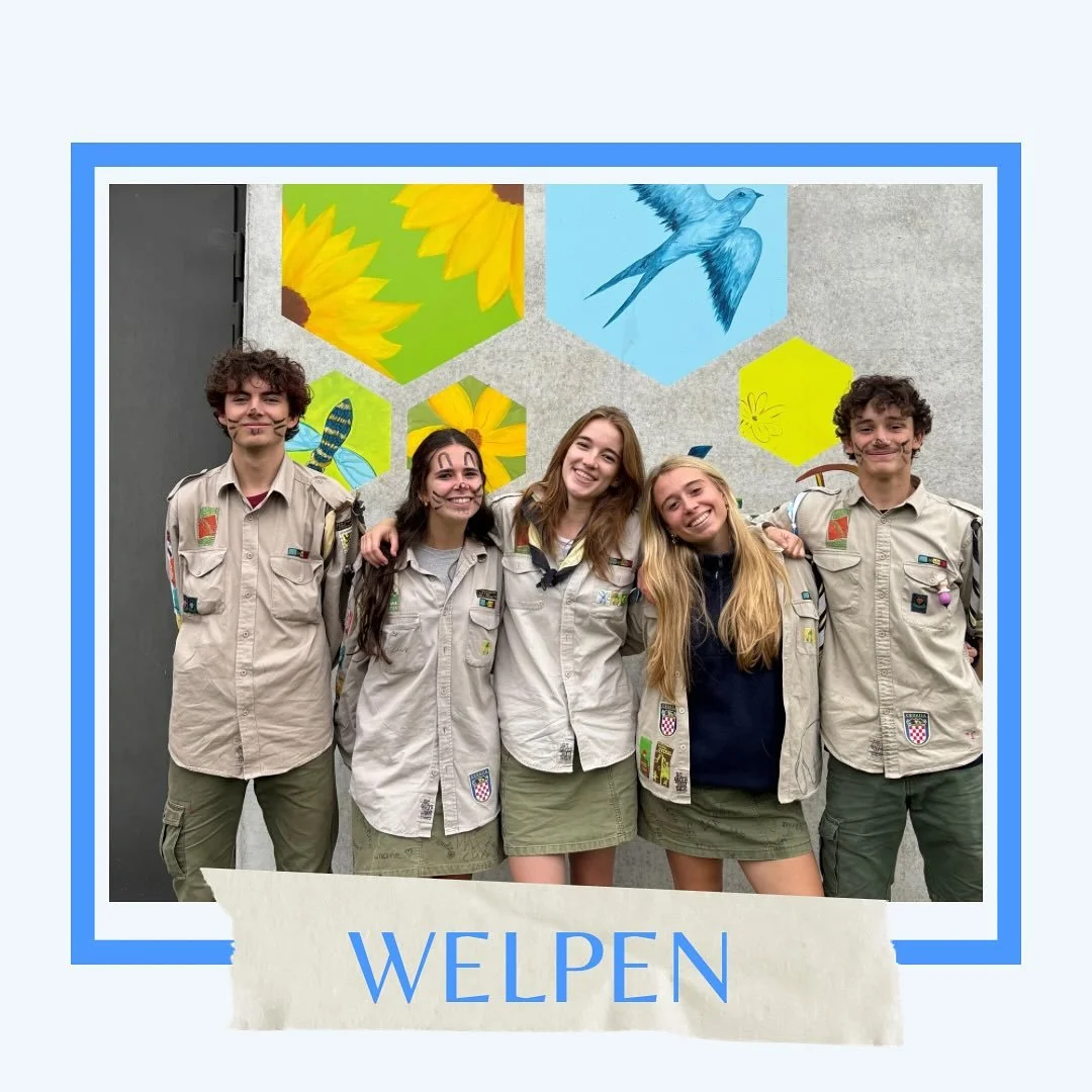 Welpenleiding in de kijker 🌟👀
De welpenleiding bestaat dit jaar uit Mona, Valentin, Julie, Enya en Vincent. Ze kijken alvast uit naar het komende jaar om samen met hun welpjes allerlei toffe activiteiten te doen!! 😻