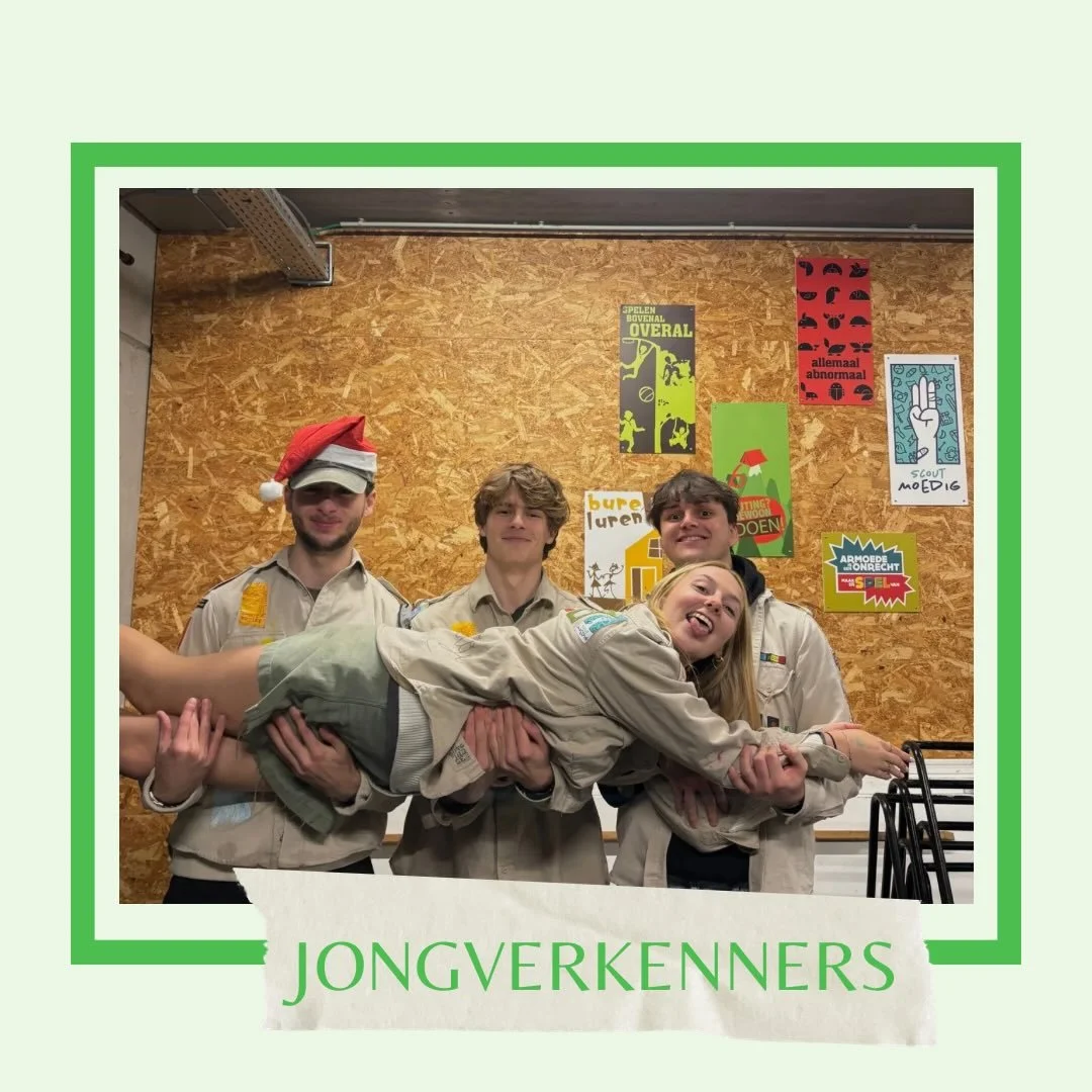 Jongverkennerleiding in de kijker 🌟👀
Dit jaar zijn Febe, Joost , Ruben en Matthias de jongverkennerleiding!! 🥳 Met nieuwjaar in zicht hebben ze een duidelijk voornemen: samen met hun jv&rsquo;tjes er een superleuk en onvergetelijk jaar van te make