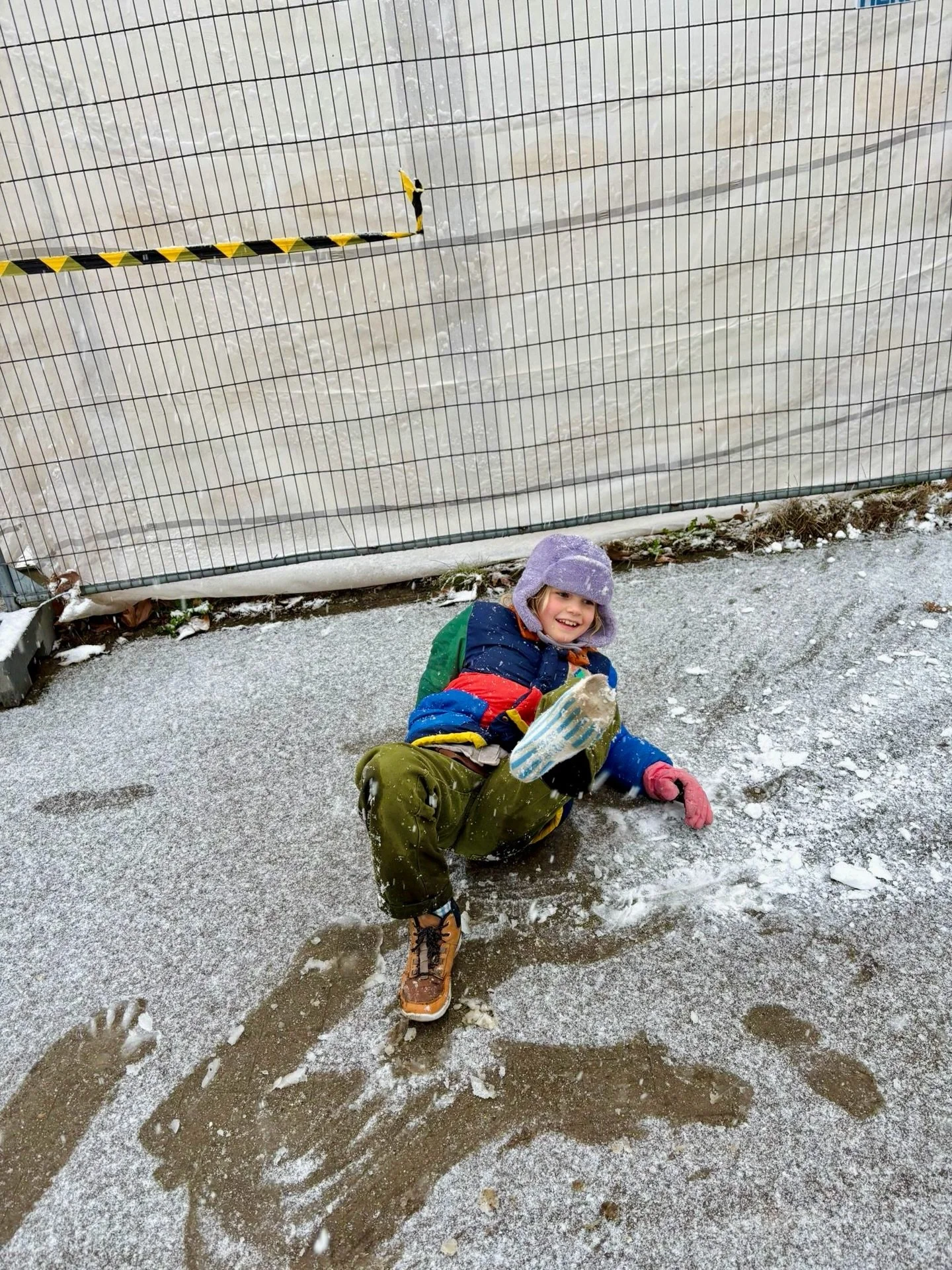 Afgelopen zondag vierden de jonggivers Valentijn 💘, hielden de welpen een oudervergadering en speelden we op het einde allemaal in de sneeuw! ❄️⛄️
