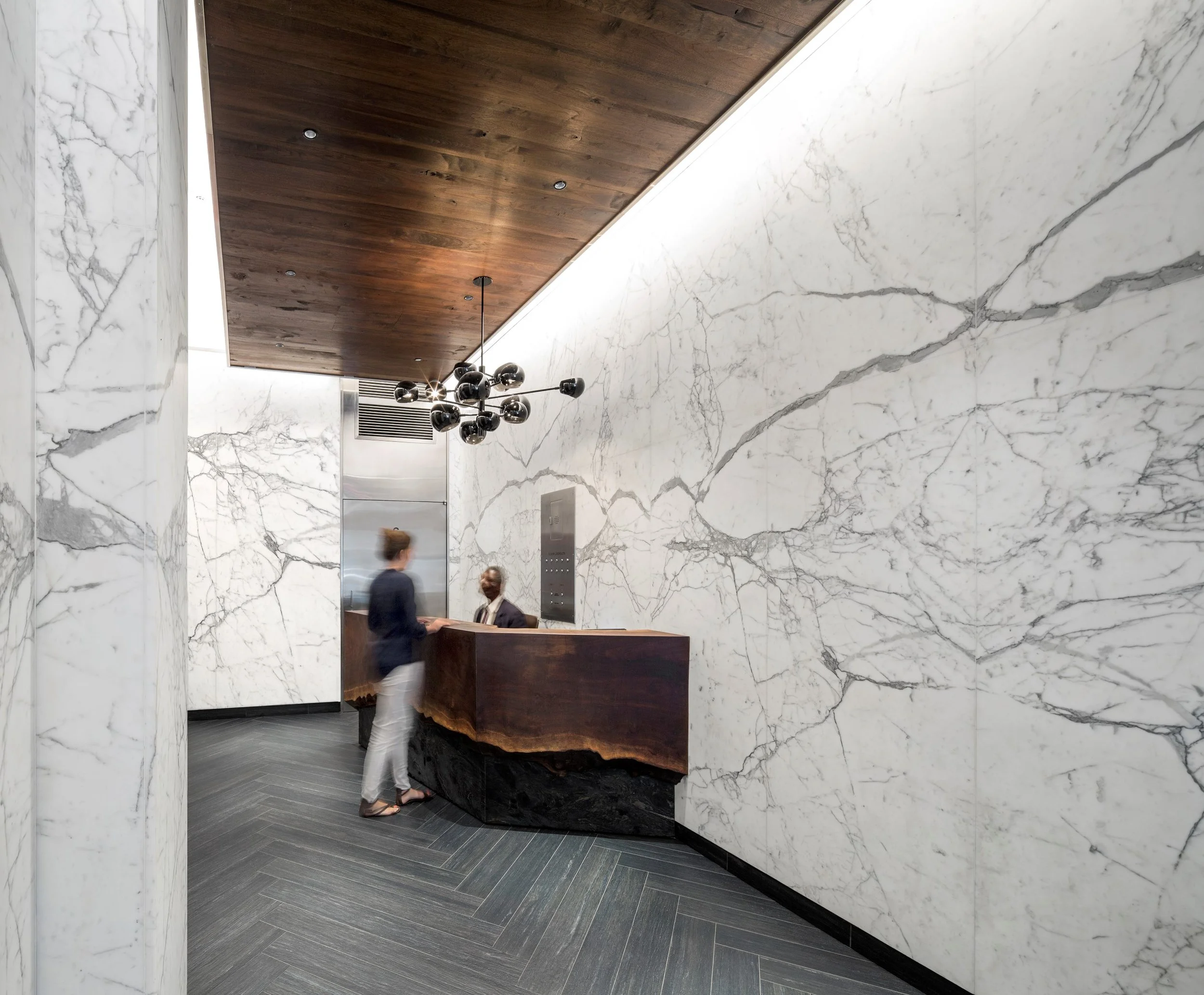 MB20150911_60thStLobby_IMG_3671 (Custom).jpg