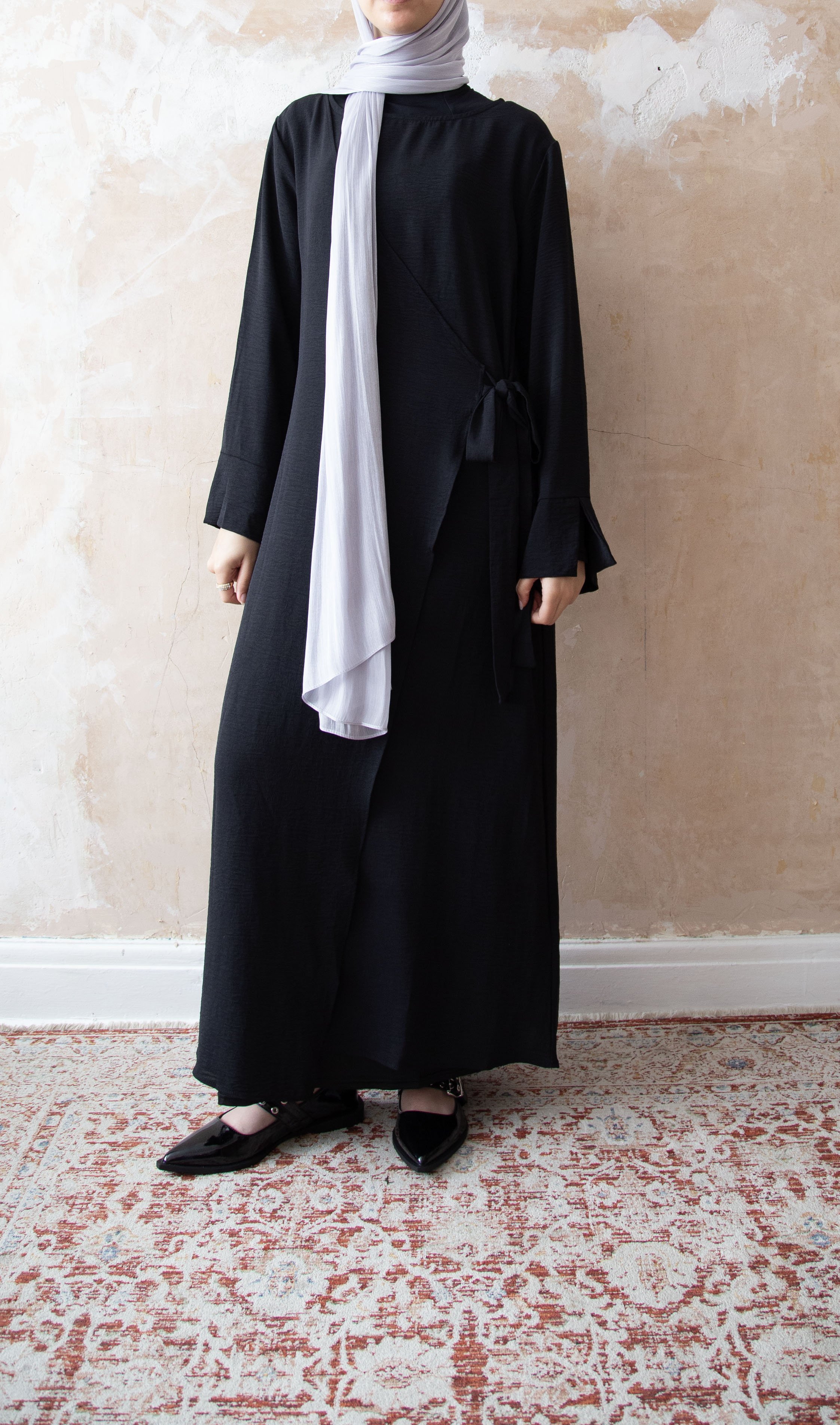 Side tye - black front.jpg
