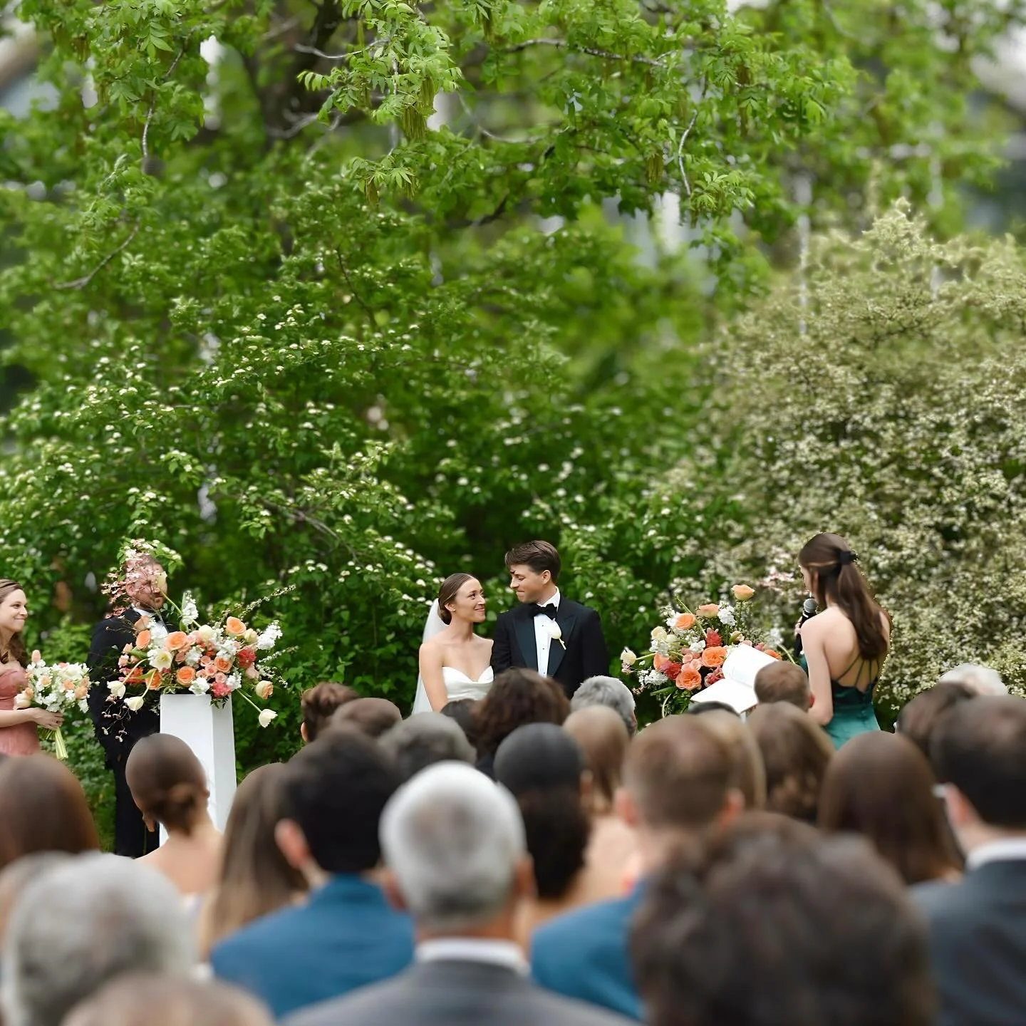 From @elisecmartins wedding 🥹👰🏻&zwj;♀️💒 💐