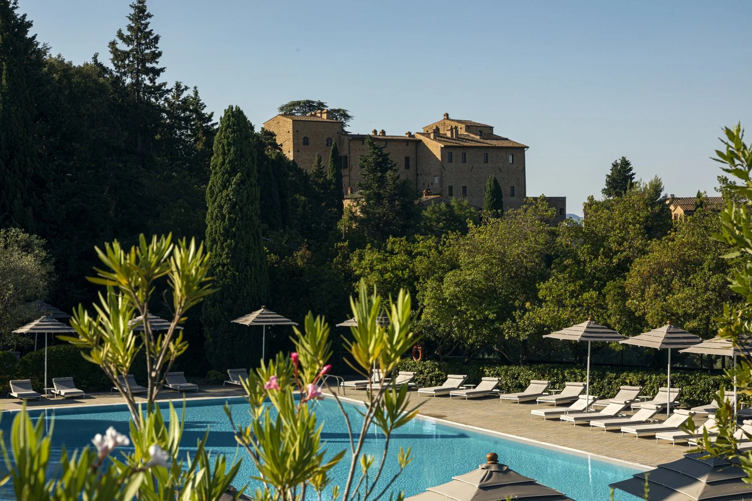 意大利托斯卡纳Castelfalfi酒店/泳池
