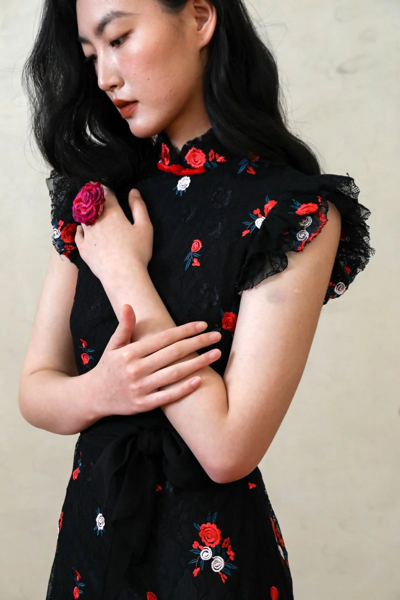 步步生花：香莎 2025秋冬系列演绎女性成长的诗意旅程