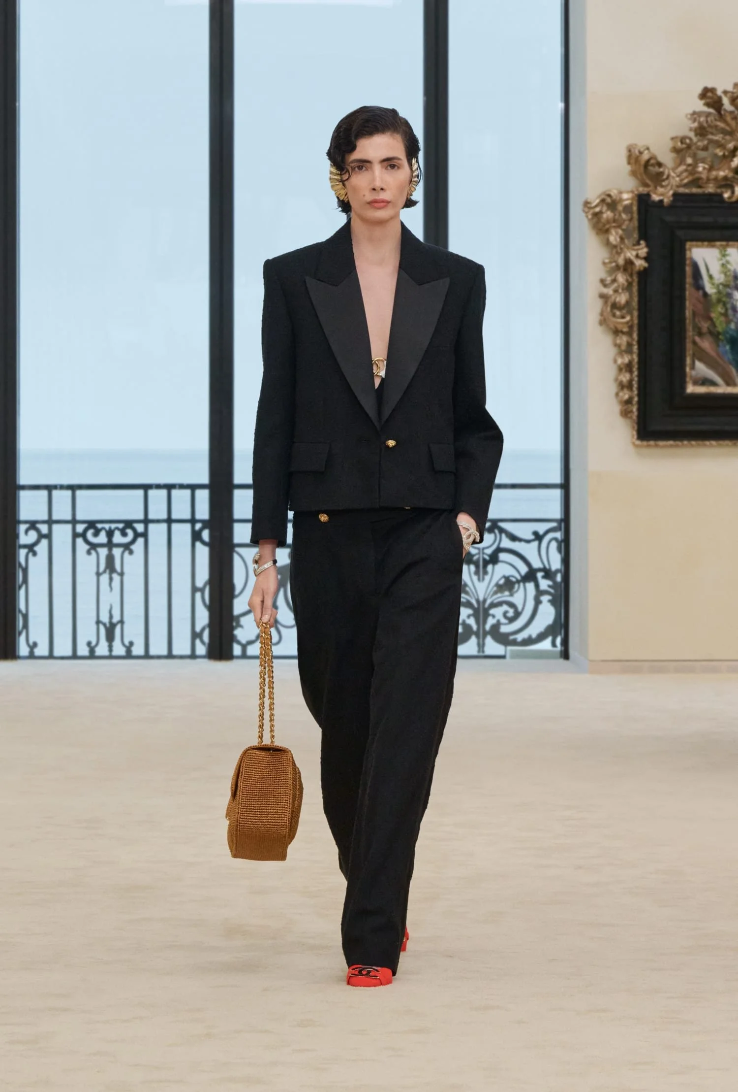 chanel_chanel-cruise-2026-27-look-2-1-LD.jpg