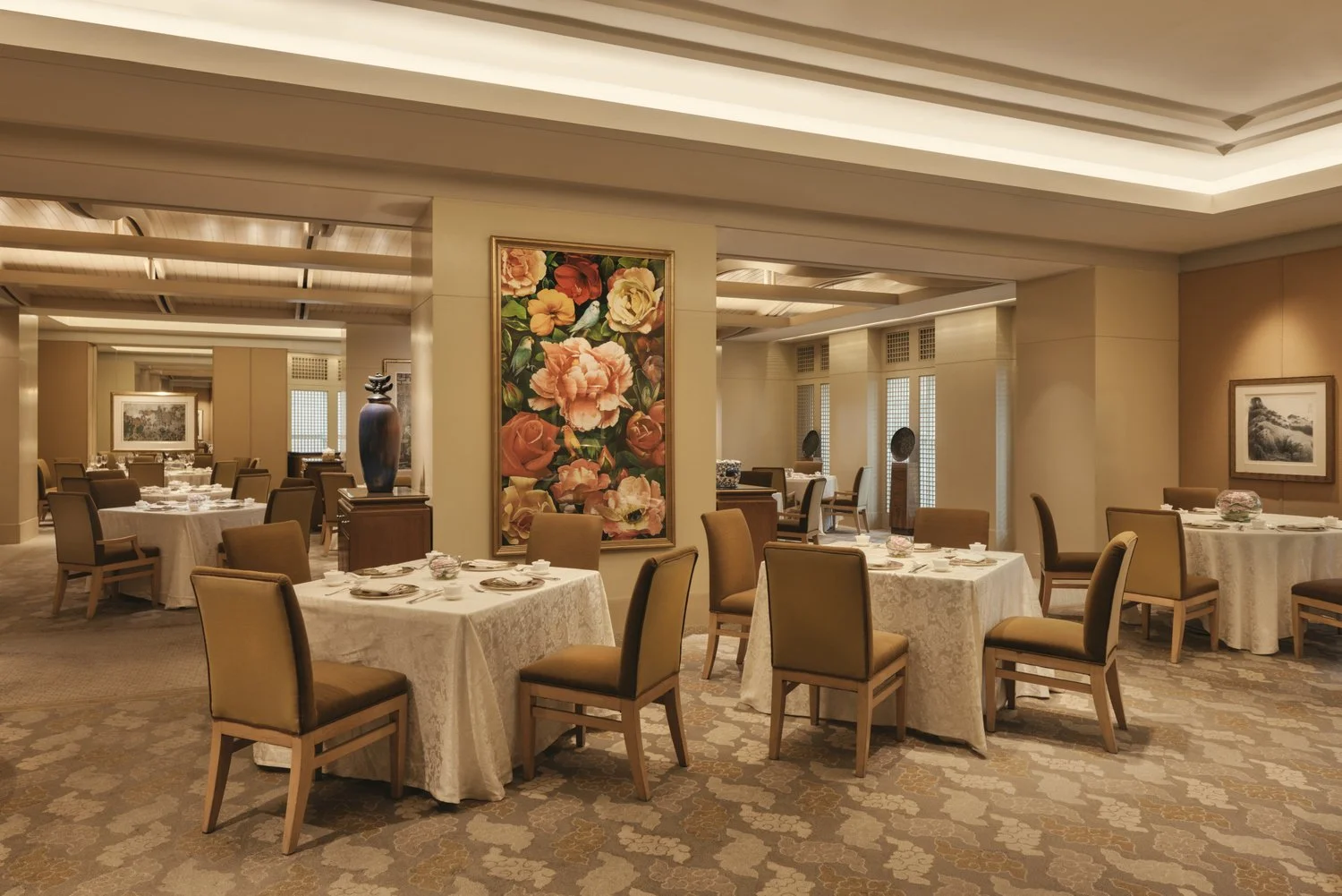 Conrad Singapore Marina Bay - Golden Peony - 2.jpg