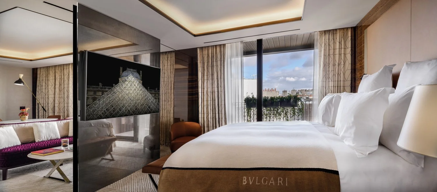 BH Paris_Deluxe Suite Terrace_Bedroom (2).jpg