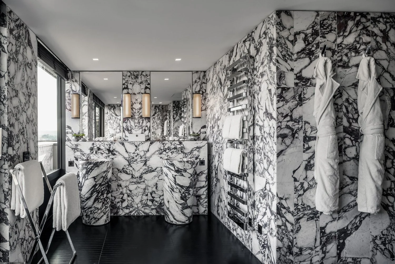 BH Paris_Penthouse Bathroom.jpg