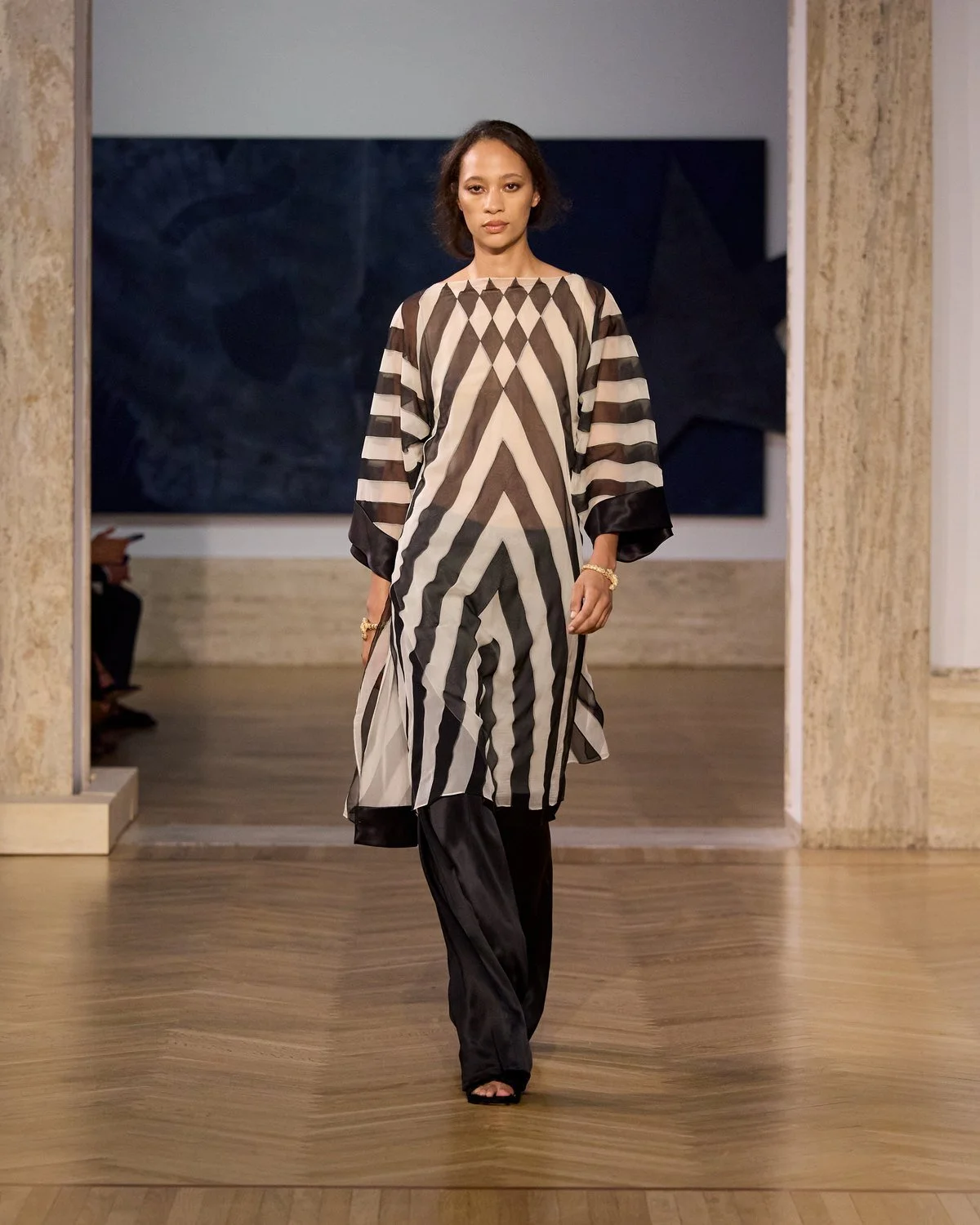 Fendi fw26 runway looks 4x5 002.jpg
