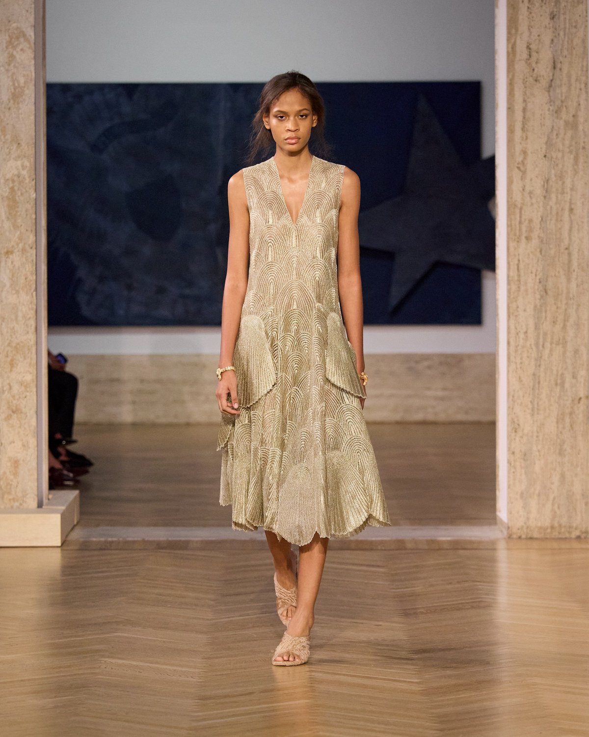 Fendi fw26 runway looks 4x5 023.jpg