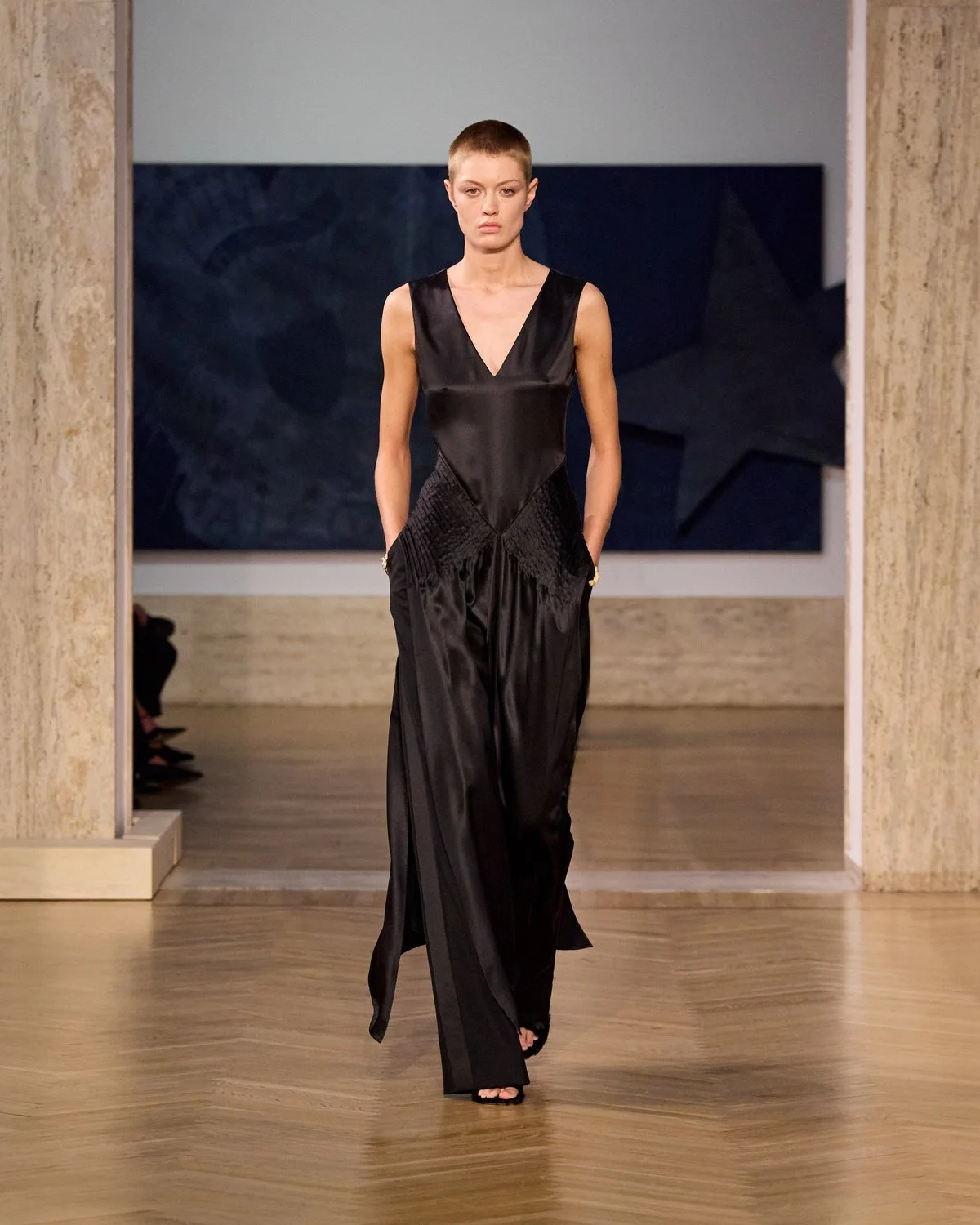 Fendi fw26 runway looks 4x5 052.jpg