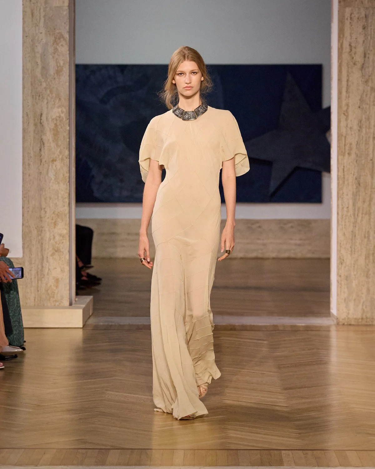 Fendi fw26 runway looks 4x5 057-001.jpg