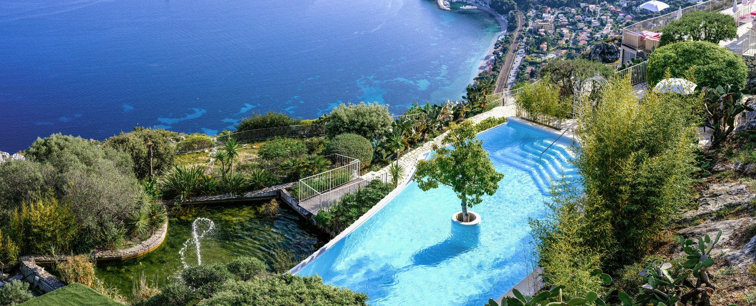 michelin-key-2026-chateau-de-la-chevre-dor-eze-03.jpg