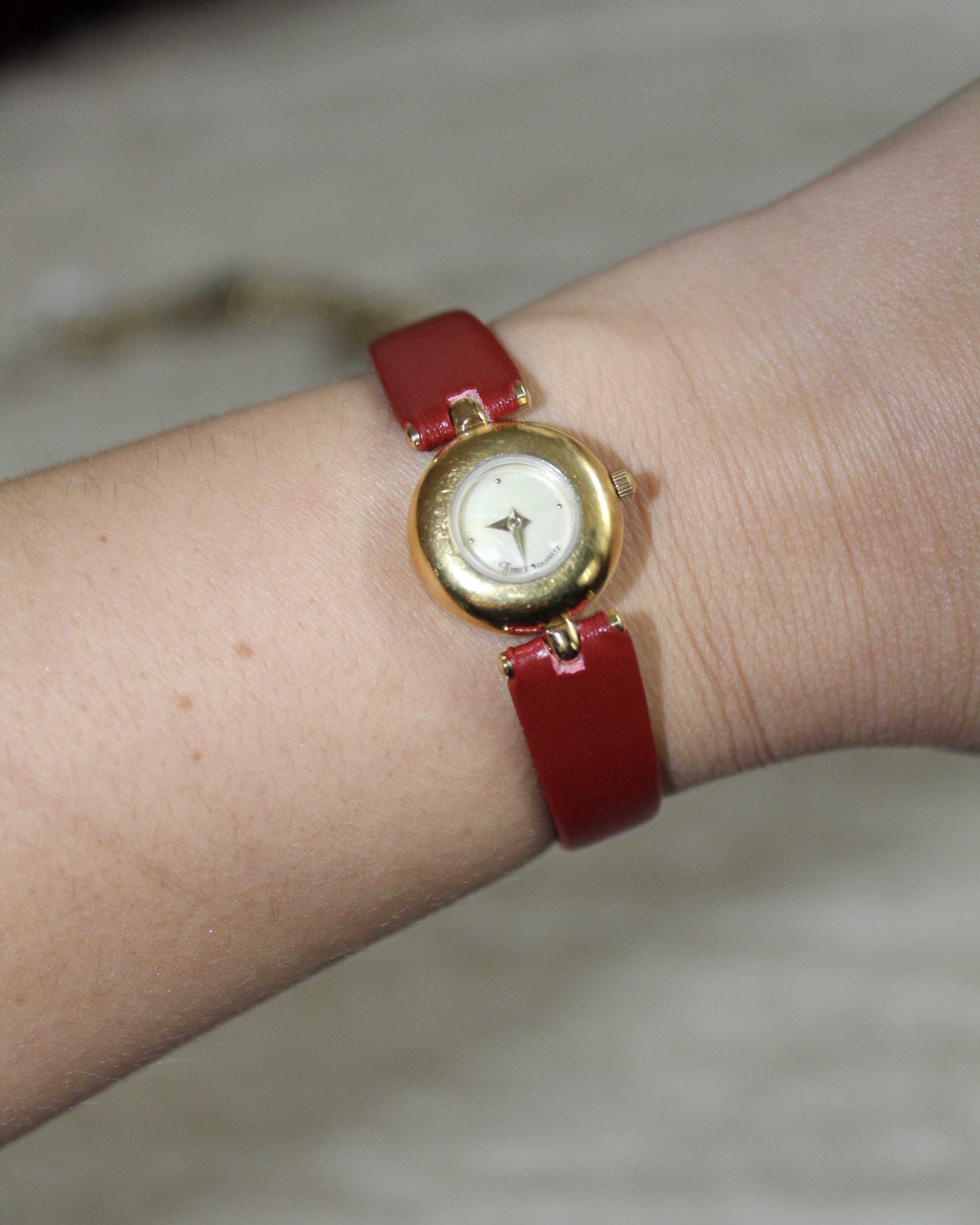 1980s Dainty Timex