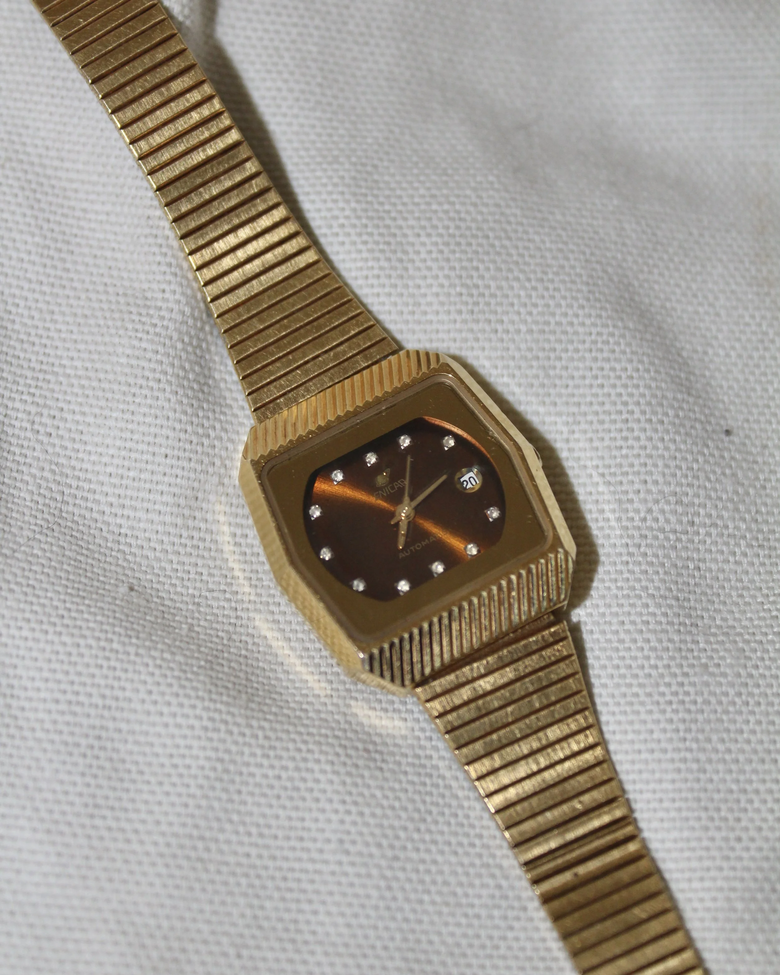 1970s Vintage Watch Red Dial