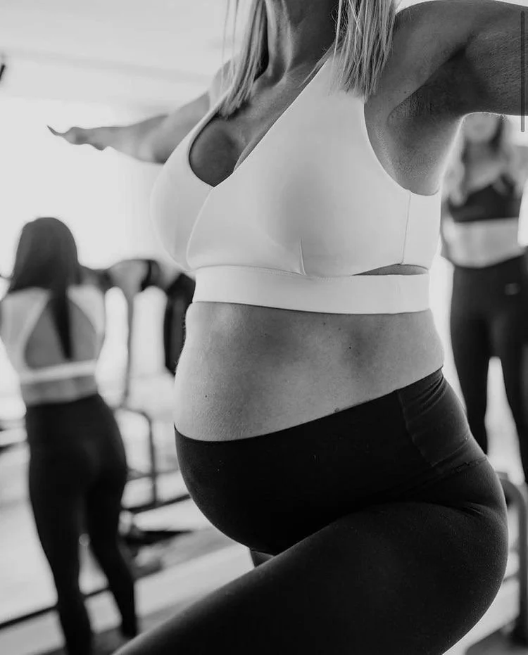 cours de yoga pour femmes enceintes 