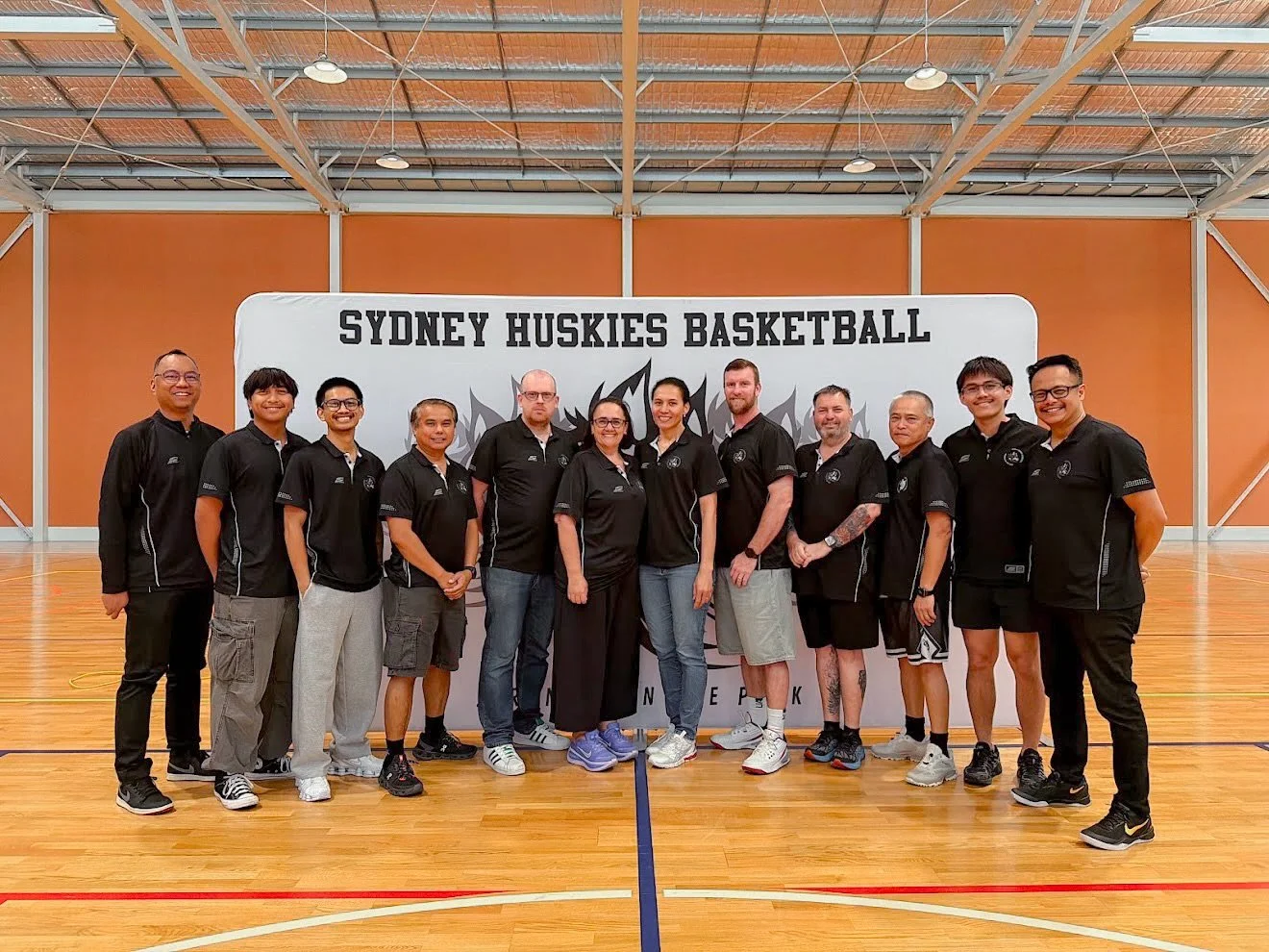 Quick photo before this morning&rsquo;s goings-on. Missing Coaches Brad, Dominic, Gaz, Hadley, Layla, Lisa, Mick, Neilsen, Raeyanna, Romer, and Mavis. 🙌🏽