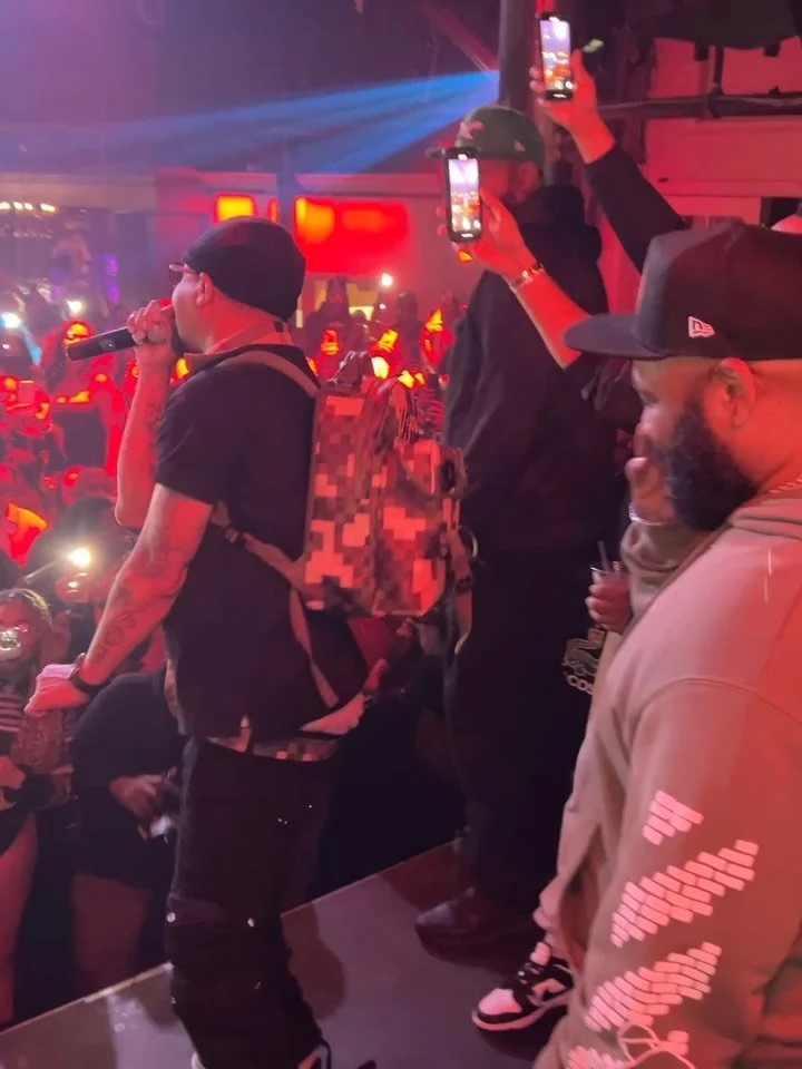 Random footage drop. 

Rocking with @juviethegreat @manniefresh and @birdman at the Big Tymers reunion concert. 

Gettin it poppin with the good folks at @berkshire_hathaway_inc 

@xula1925 homecoming tailgate

@naaia.national conference at the @thef