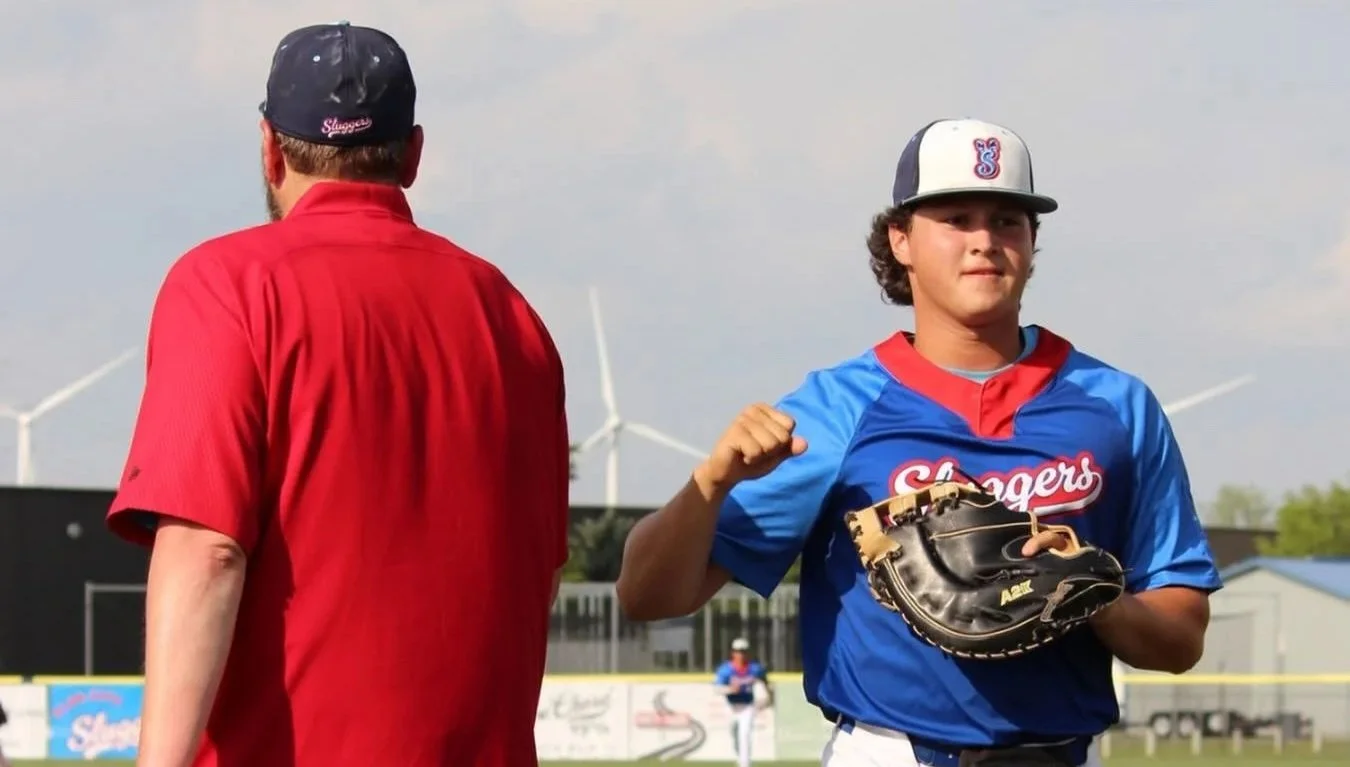 Sluggers Outlast Clippers 8-6 in Battle