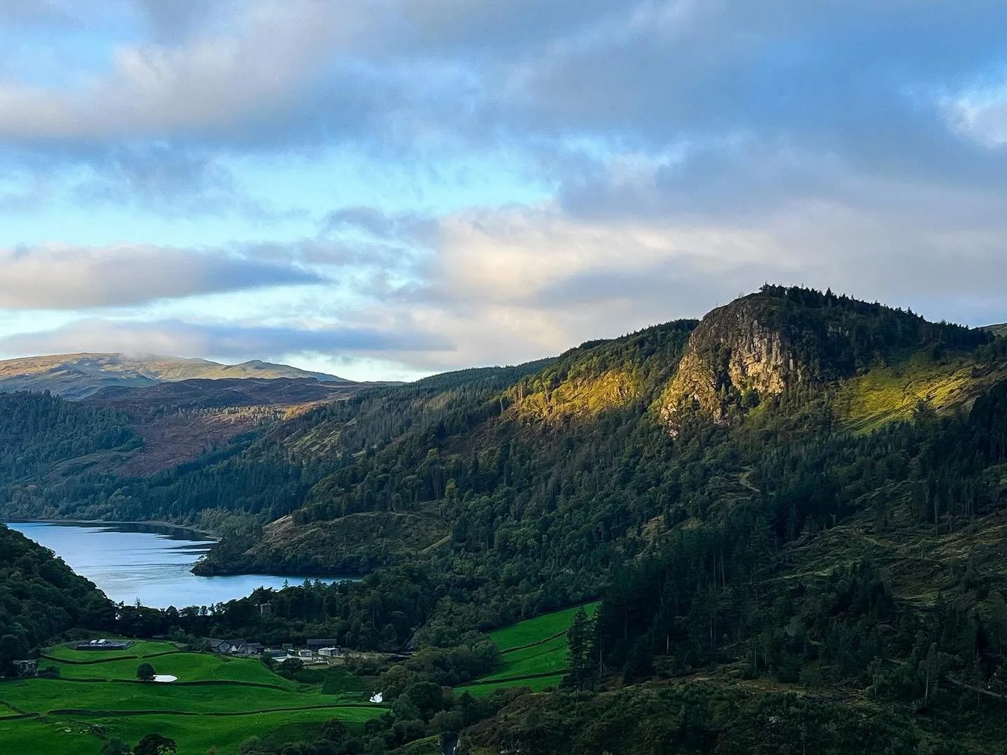 First light of the day hitting Raven Crag. It might be tiny at 463m but the views you get from this Lakeland Fell are incredible!
***
Over looking Thirlmere, I got here very early after packing up my tent after wild camping in High Rigg and I’m
