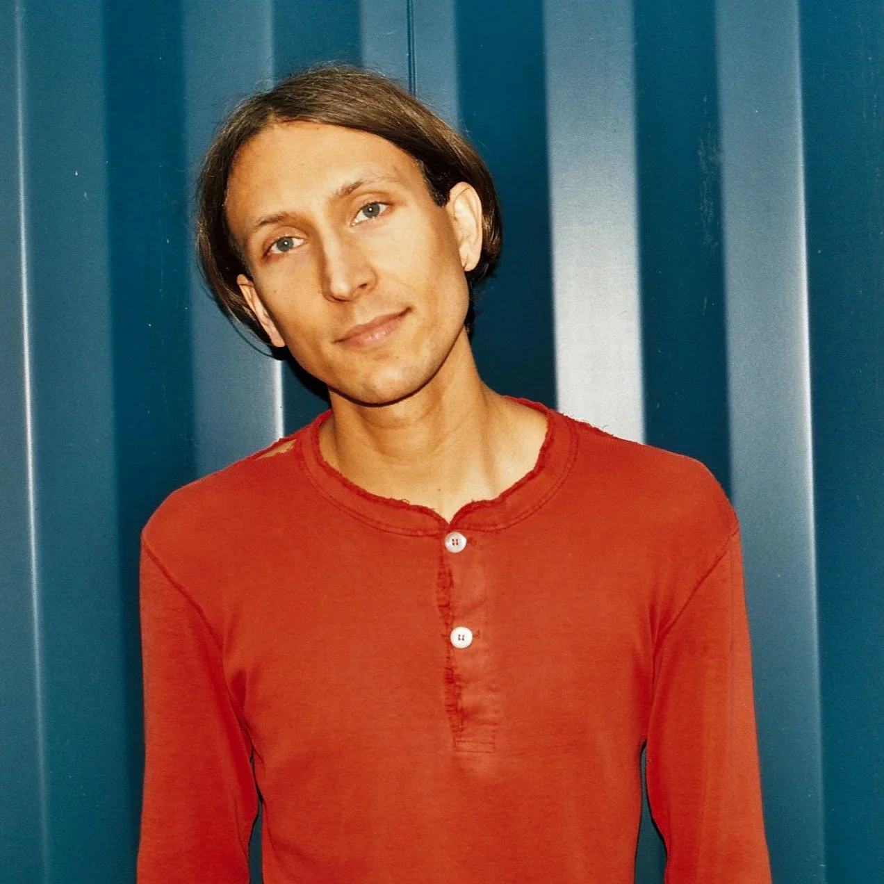 Composer Alex Somers Talks Broken Instruments of “Rental Family” Score