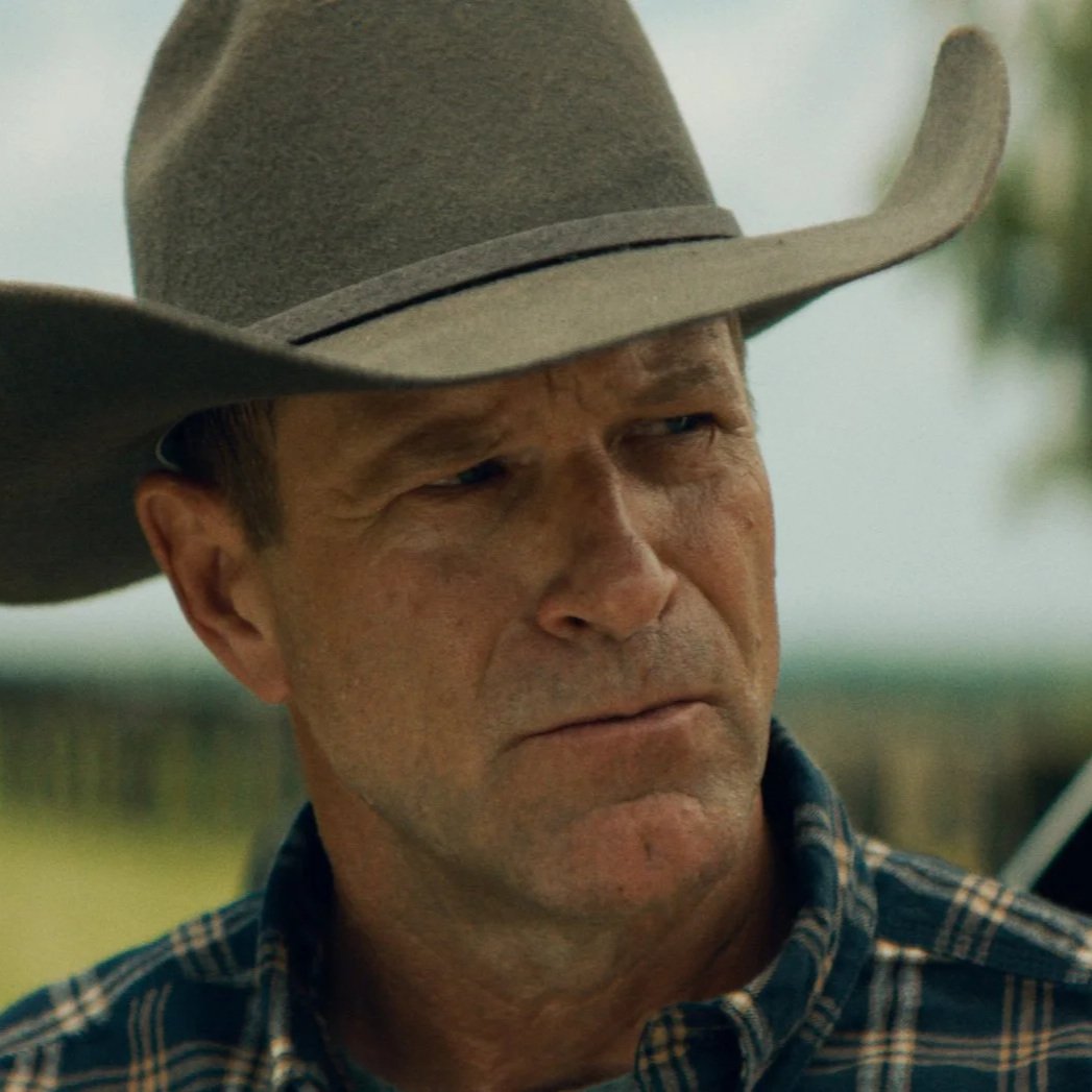 Aaron Eckhart and Jesse V. Johnson Talk Cow Cops in Thieves Highway
