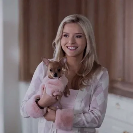 “Elle: From the World of Legally Blonde” Introduces the Famous Blonde to ’90s&nbsp;Grunge