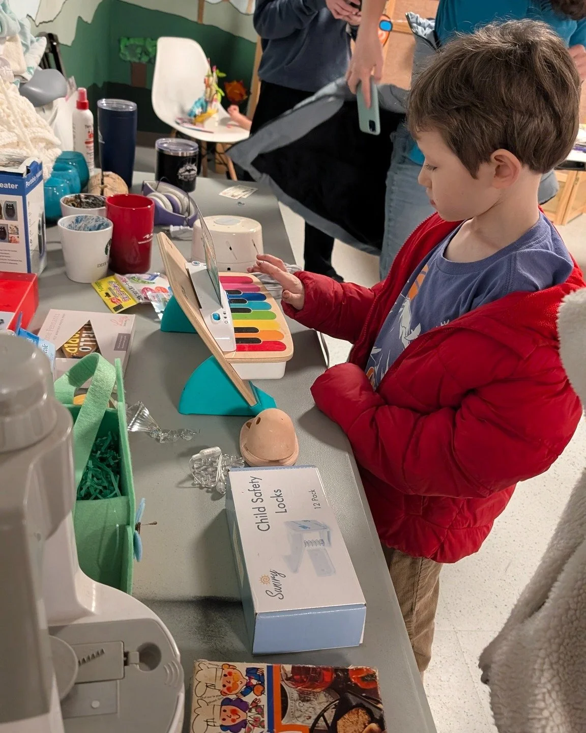 The U Co-op Community Swap Meet was a success! Families passed along outgrown items, found new-to-them favorites, and filled the space with so much kindness. Thank you for making this event such a joyful reminder of why community matters.