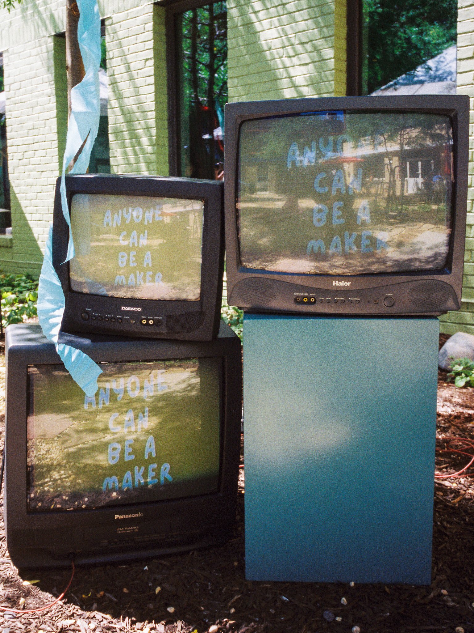 PJAgbay934429-R1-014.jpg