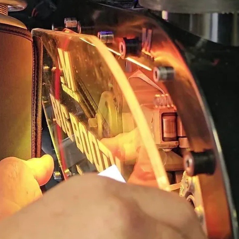 am-custom-replacement-glass.jpg