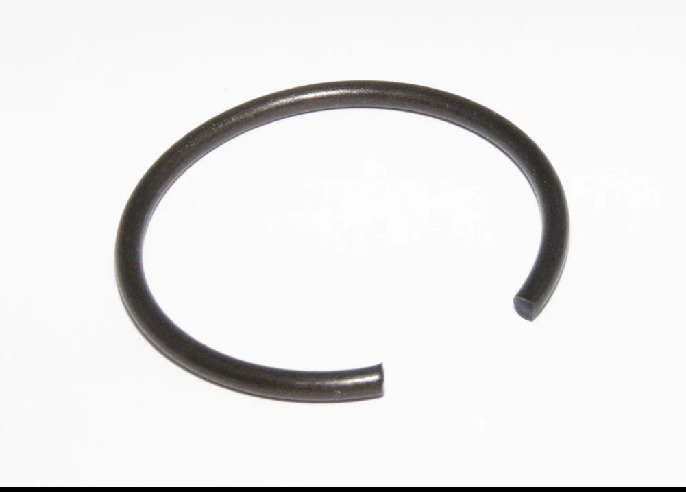 axle-c-clip.jpg