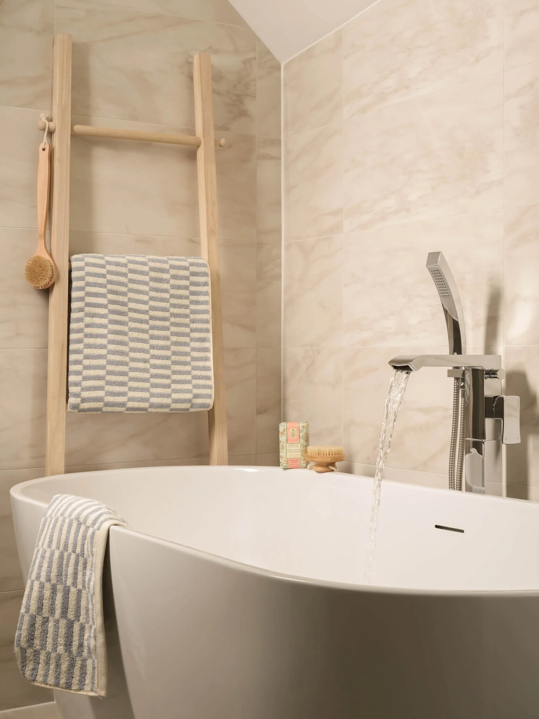 Barratt Homes_Renato OLeary10.jpg