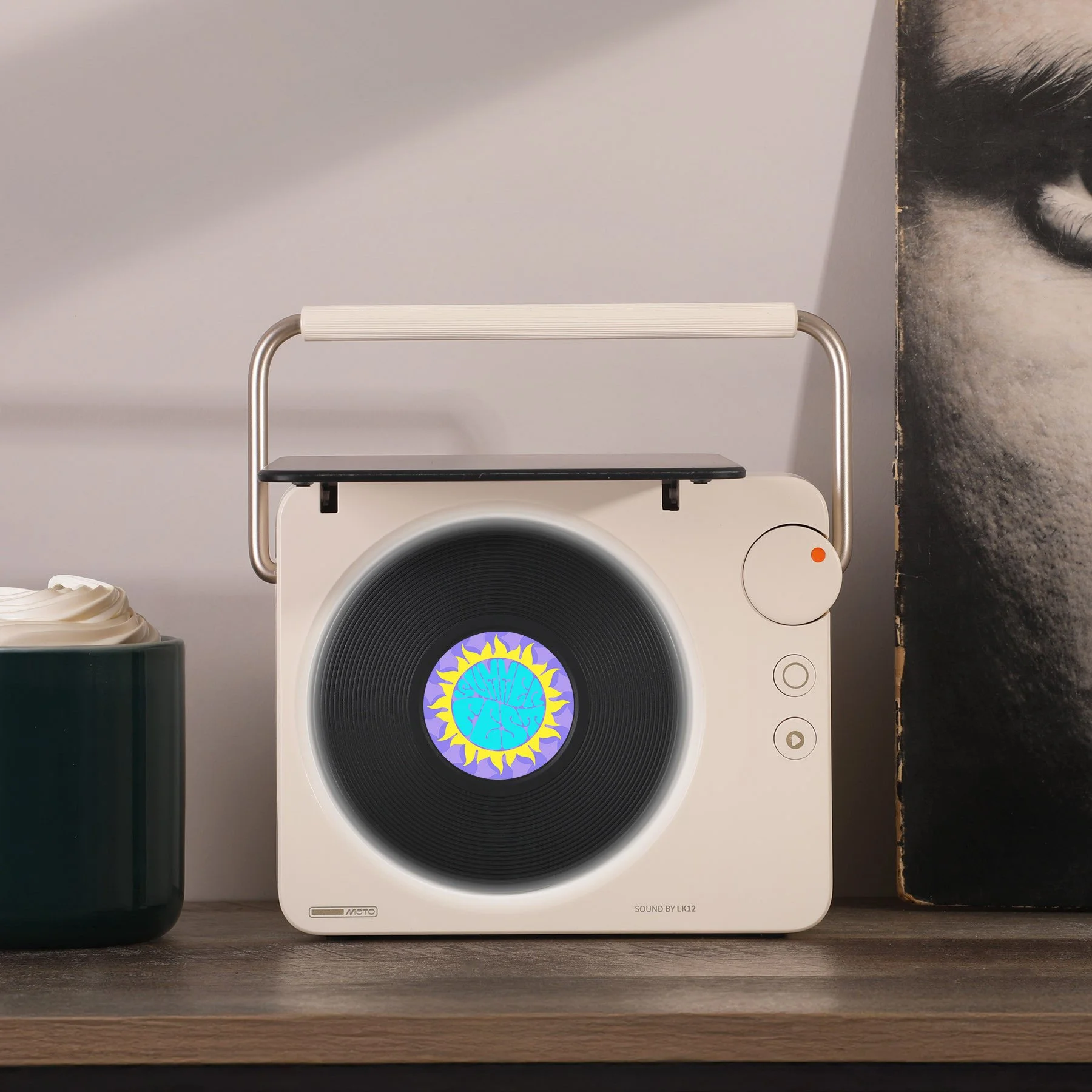 Tune-Table™-Retro-Wireless-Speaker2.jpg
