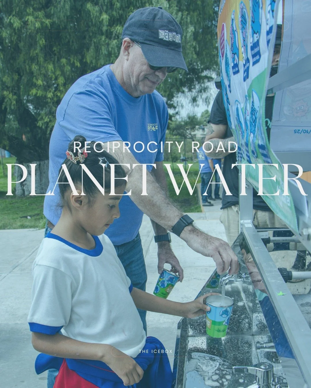 💧🌎 Clean water. Big smiles. Lasting impact.
Iceboxer Donnie Browne joined @ReciprocityRoad and @PlanetWaterOrg in Mexico City to help bring clean drinking water to a local school and its community. The group assembled an AquaTower, giving students