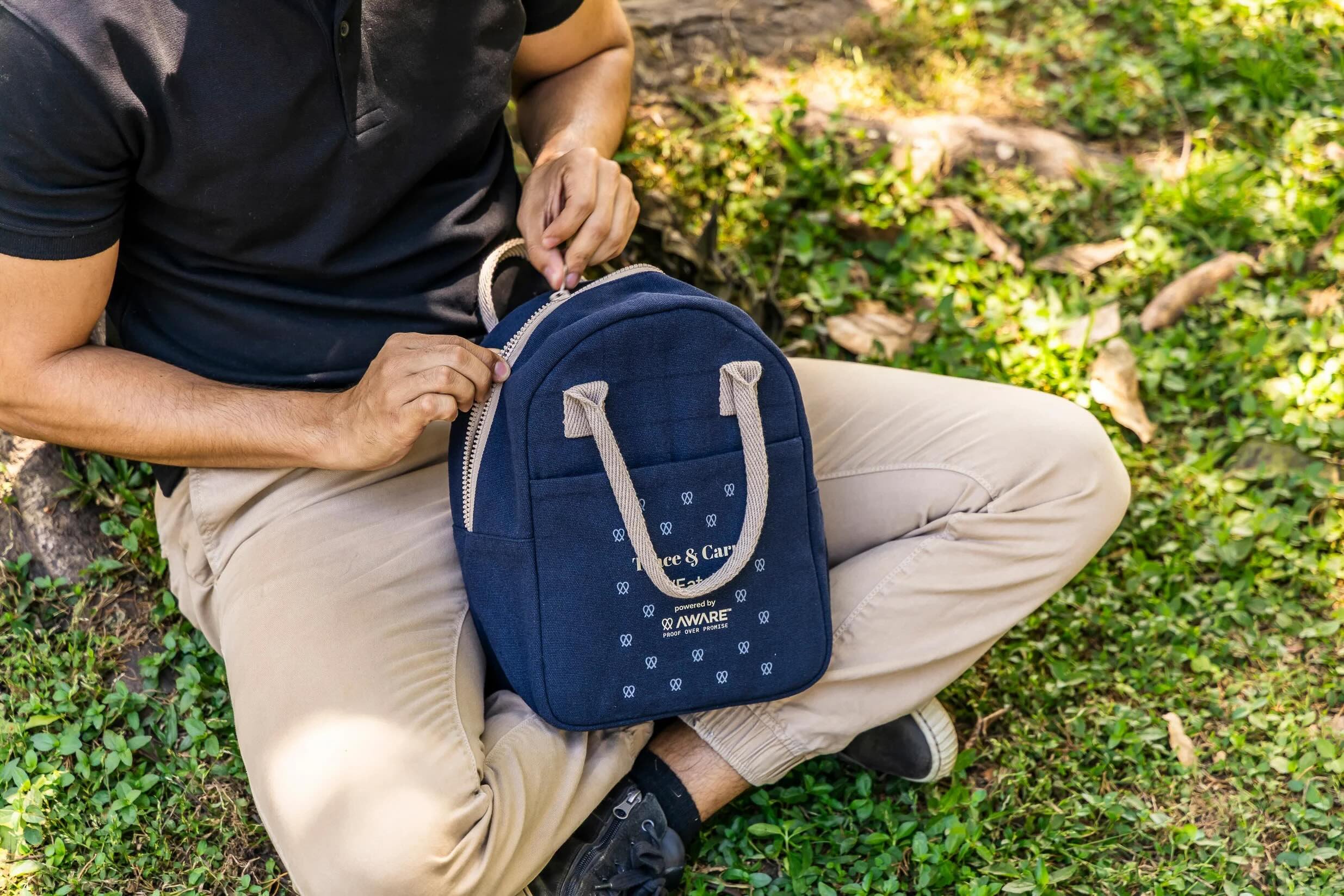 Trace & Carry Eats™ 18 oz Lunch Bag