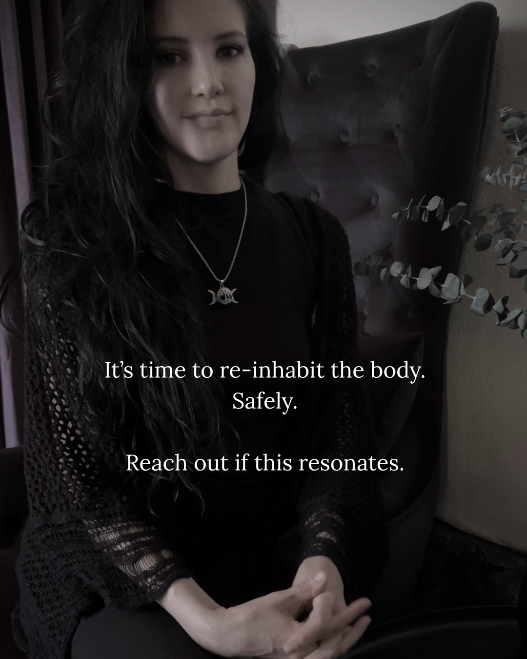 veluna-wellness-selene-awen-book-session.png