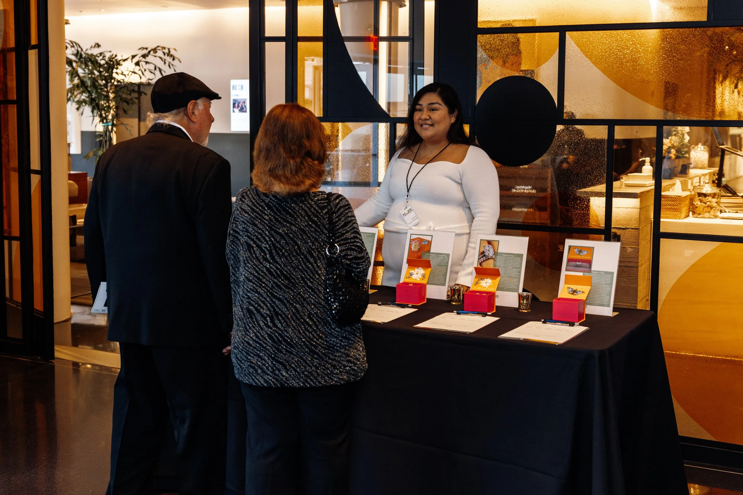 HopeGala-35.jpg