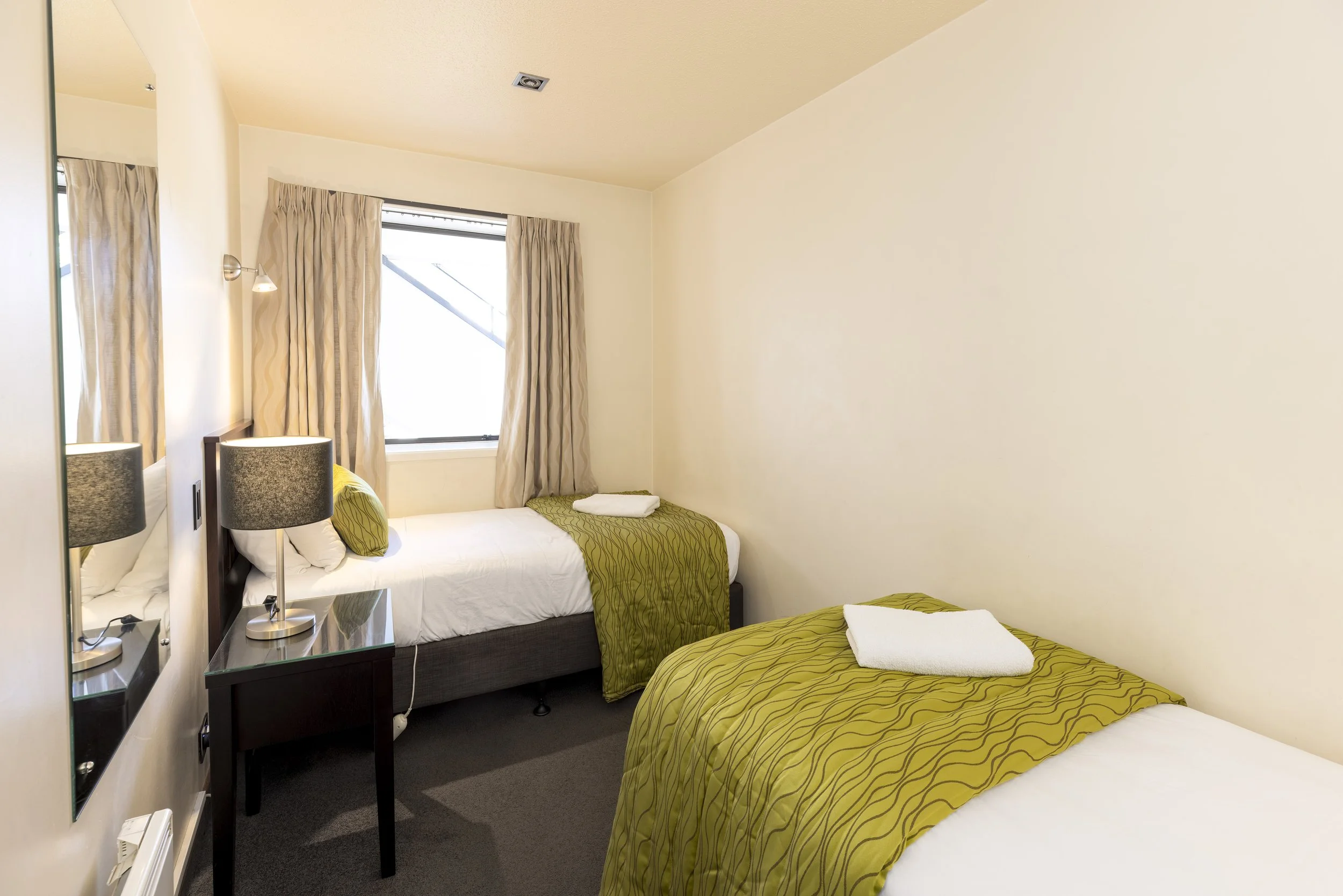 Airport Gateway Motel - 812-8.jpg