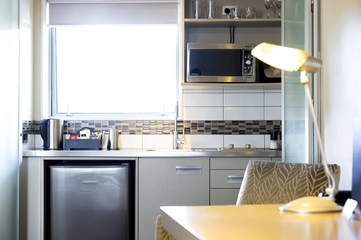 Airport Gateway Motel - Room 504-5.jpg