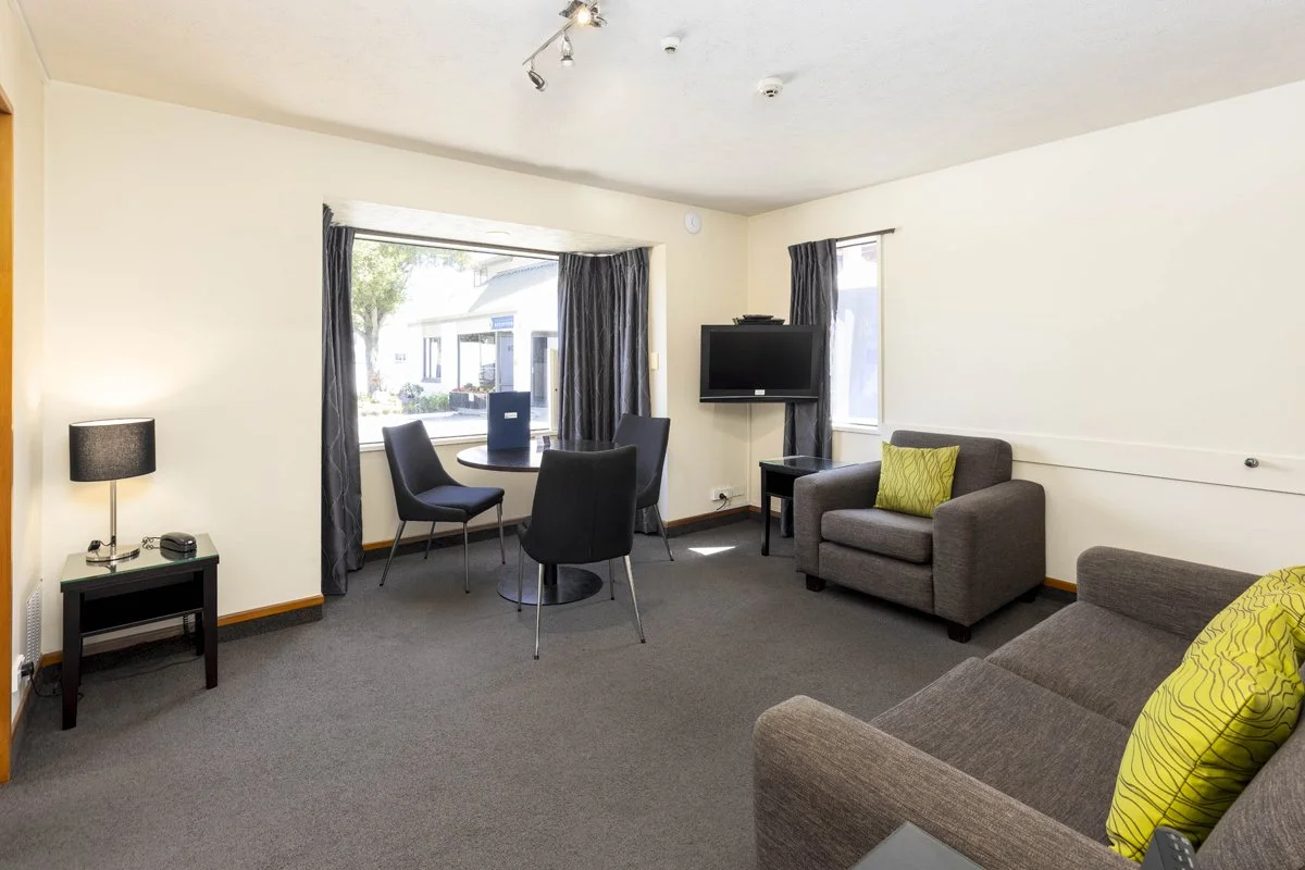 Airport Gateway Motel - 835-4.jpg