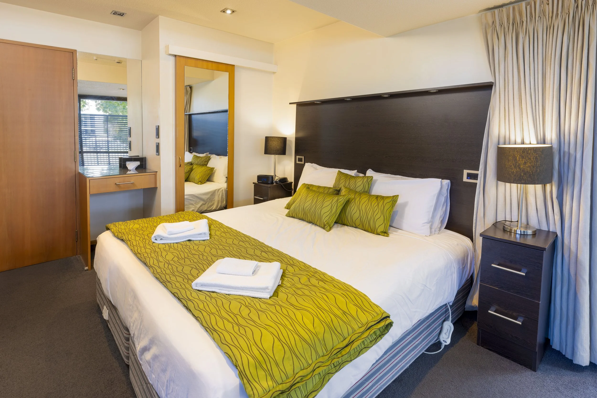 Airport Gateway Motel - 812-2.jpg