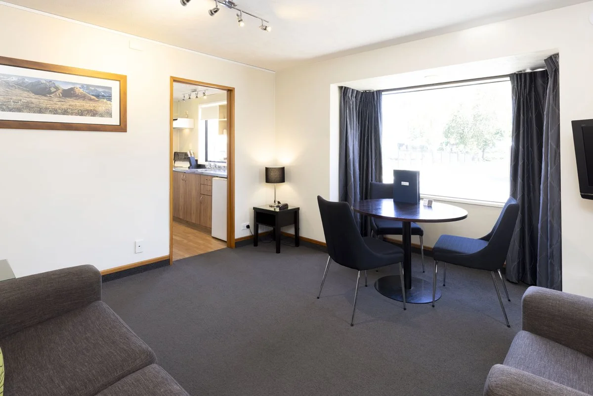 Airport Gateway Motel - 835-5.jpg