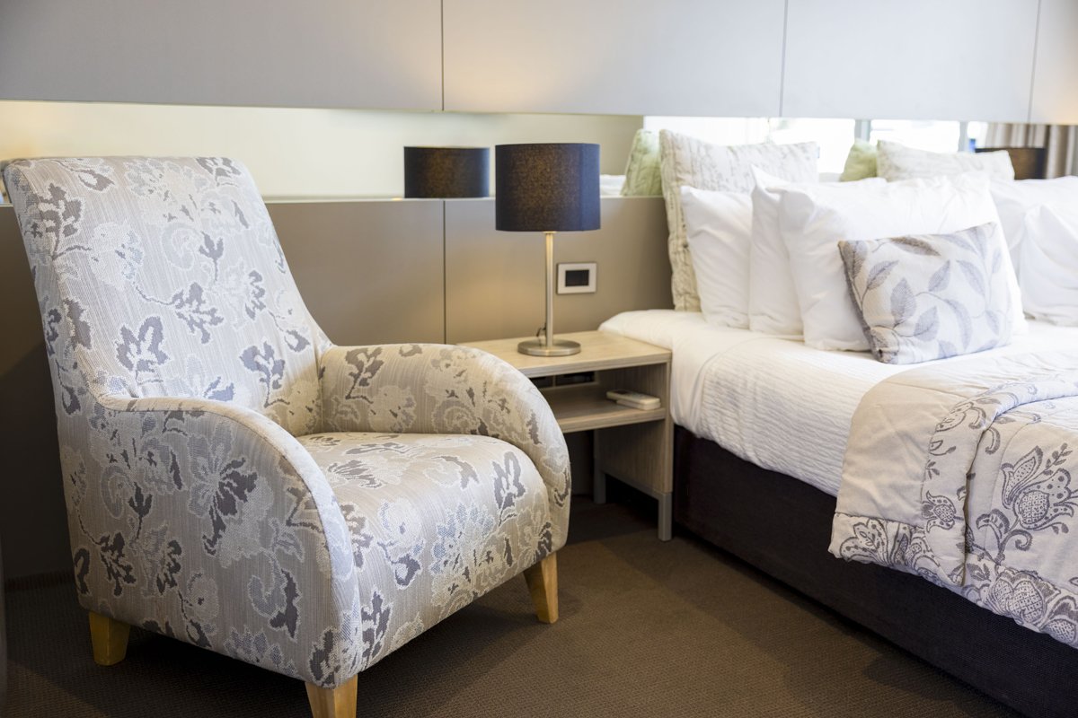 Airport Gateway Motel - Room 704-1.jpg