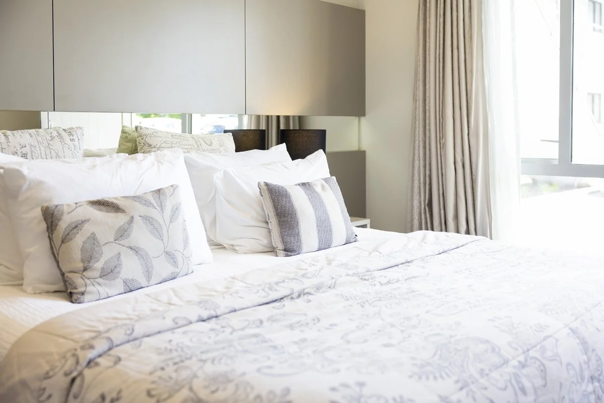 Airport Gateway Motel - Room 704-2.jpg